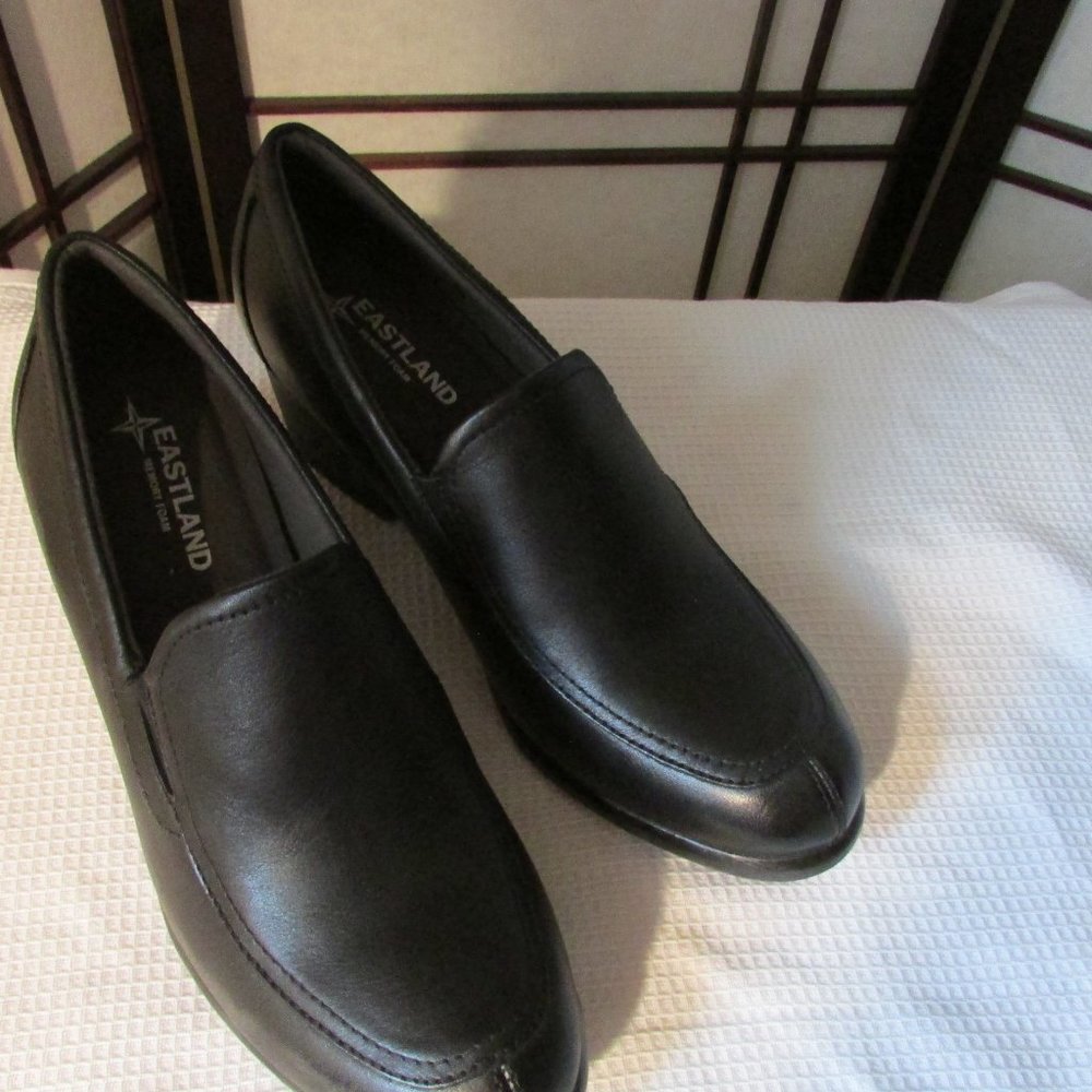 Eastland Tonie Slip ons